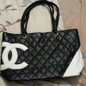 NOT AUTHENTIC Chanel style handbag
