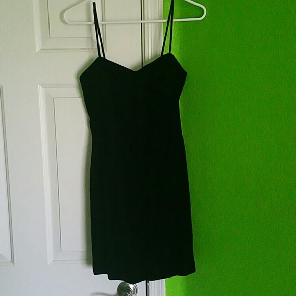 Black spaghetti strap velvet dress