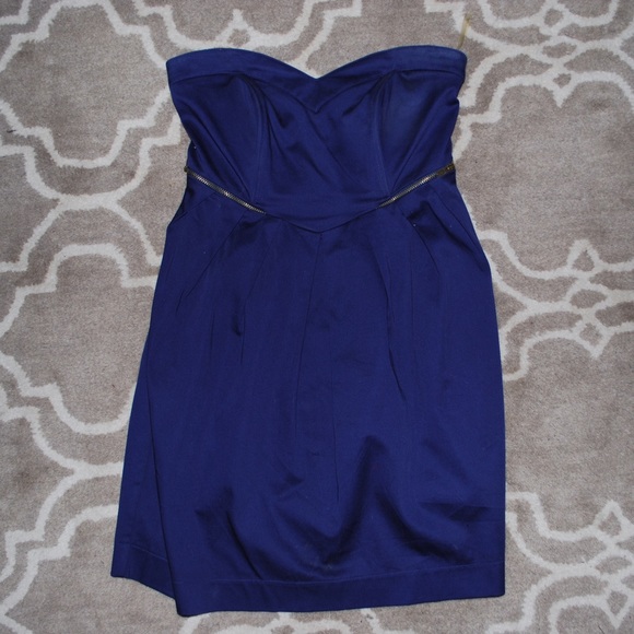 Sweet heart cut strapless dress