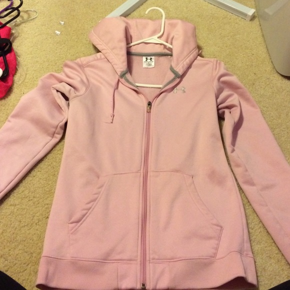 Under Armour Tops - Under Armour Zippie