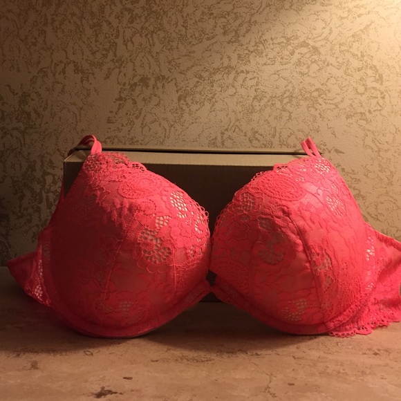 BRA - VictoriaSecret's Very Sexy Push-up