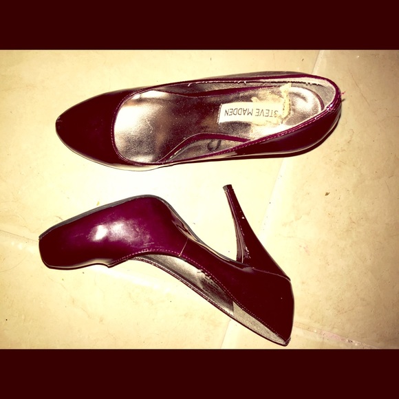Red steve madden pumps 7.5