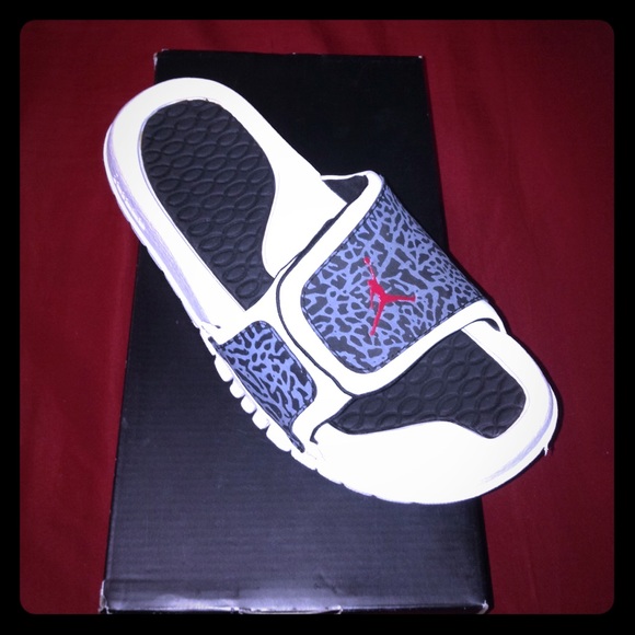 White-Red-Black Jordan Hydro 2 (GS)