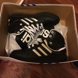 men's adidas sneaker