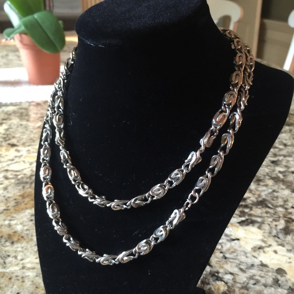 Long Silver Chain - Picture 2 of 2