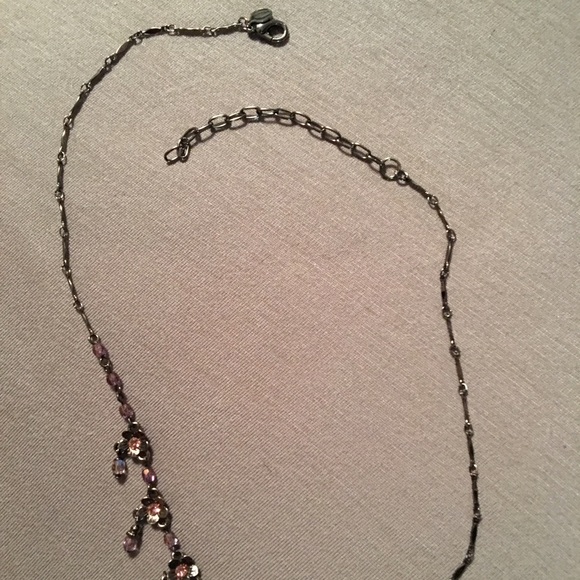 Purple Flower Necklace - Picture 4 of 4