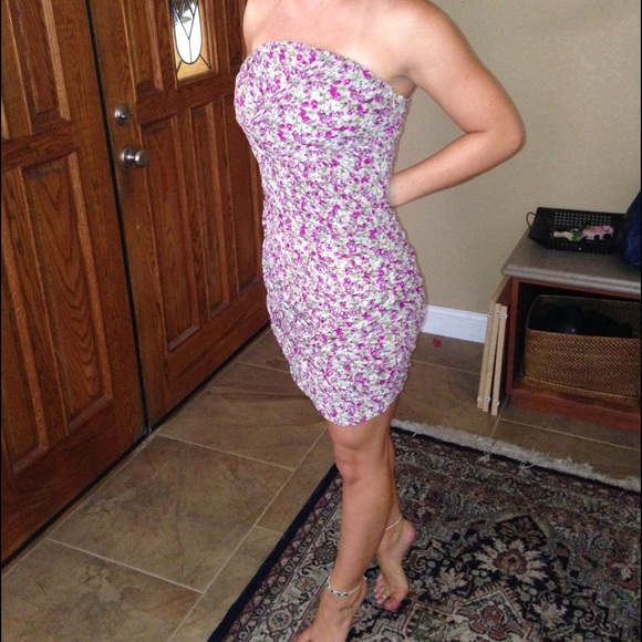 Flower printed dress from Ark & Co. Size SMALL.