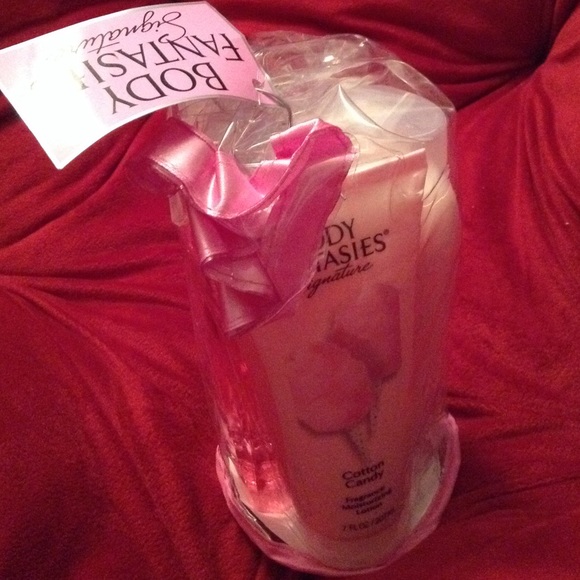 Body Fantasies Signature Gift Bag