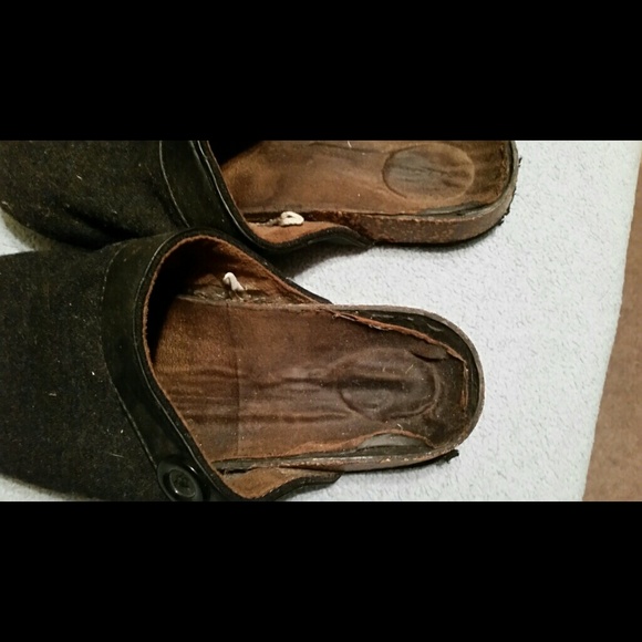 Shoes - Picture 2 of 4