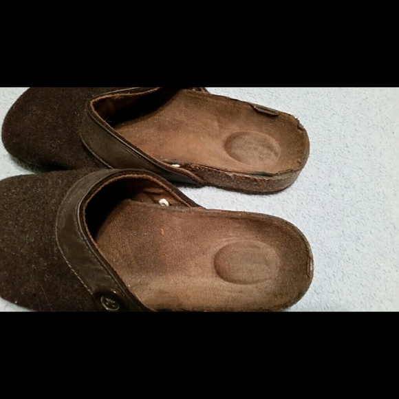 Shoes - Picture 3 of 4