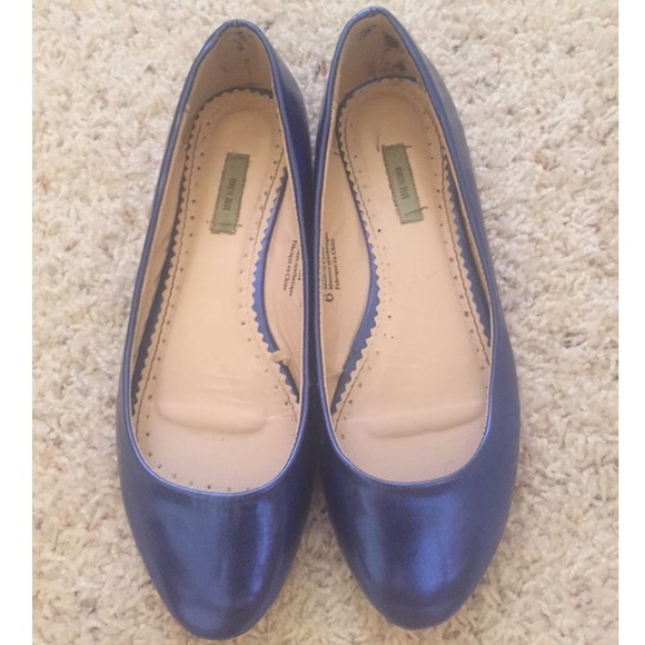 KIMCHI BLUE Blue Metallic Flats Size 6
