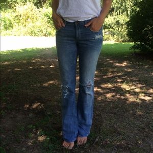 Madewell destroyed boot legger.