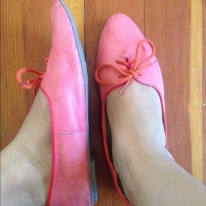 Urban Outfitters Coral/Pink Pointy Toe Flats