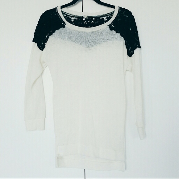 Sweater with Lace details