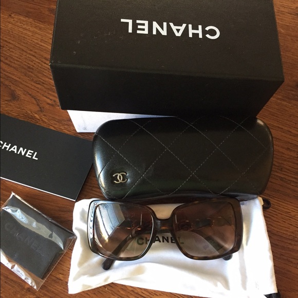 🚫SOLD🚫Chanel 2015 classes - Picture 1 of 3