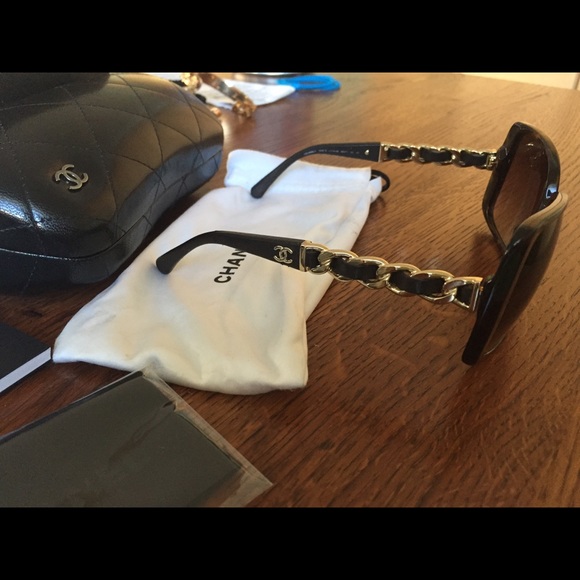 🚫SOLD🚫Chanel 2015 classes - Picture 3 of 3