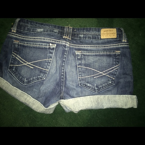 SHORTS - Picture 3 of 4