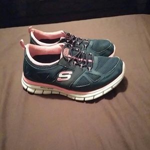 Skechers memory foam sneakers slip on