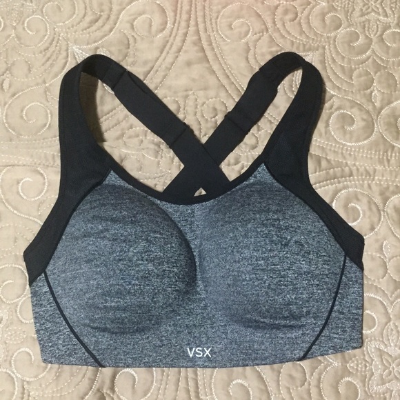 The Standout by Victoria's Secret Sport Bra