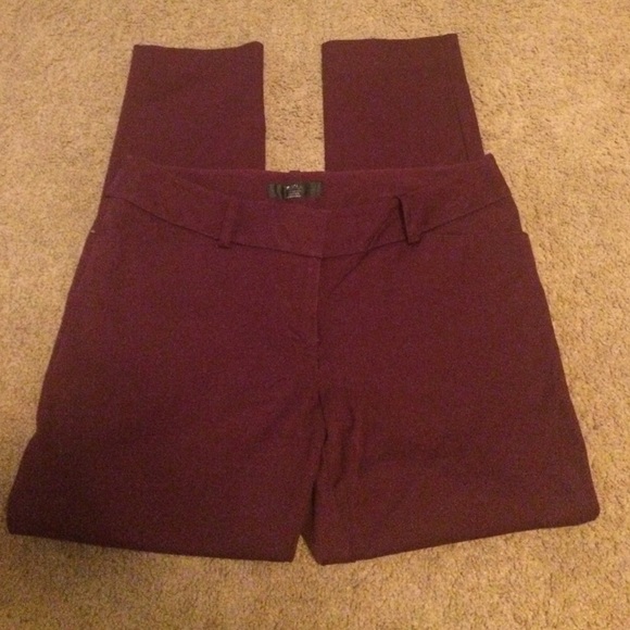 Maroon Capri Trousers