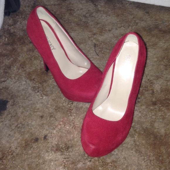 Heels ♦️ - Picture 1 of 3