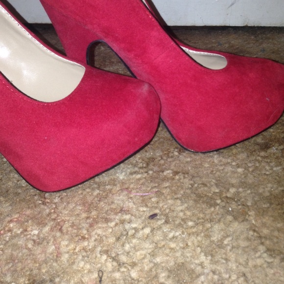 Heels ♦️ - Picture 2 of 3