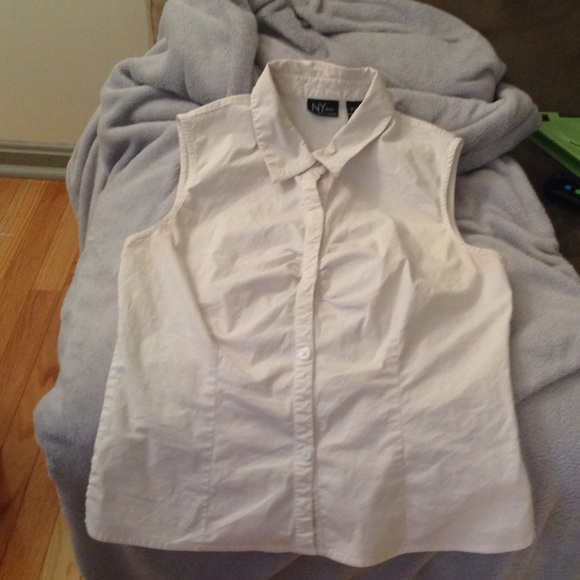 Button down shirt - Picture 2 of 2