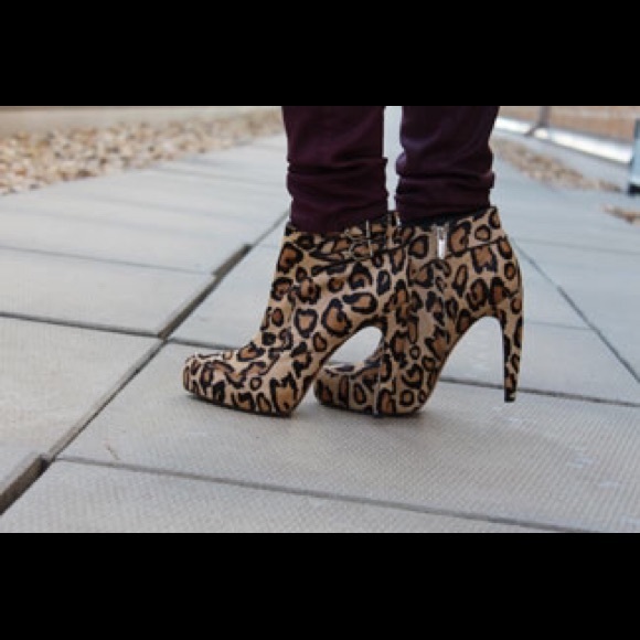 Kit Bootie - Picture 3 of 4