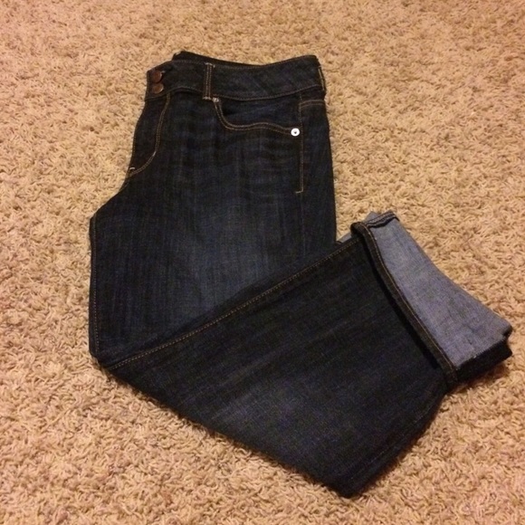 NWOT Dark denim capris!