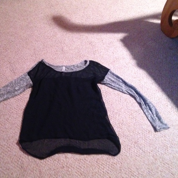 I'm selling because I no longer wear this