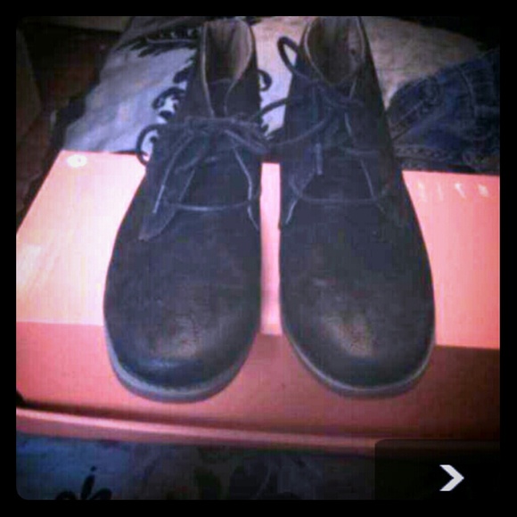 Boys blk suede boot