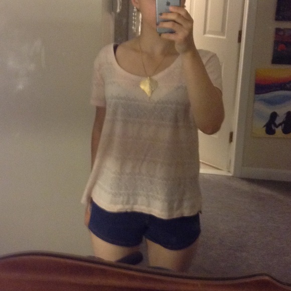 H&M beige crop top
