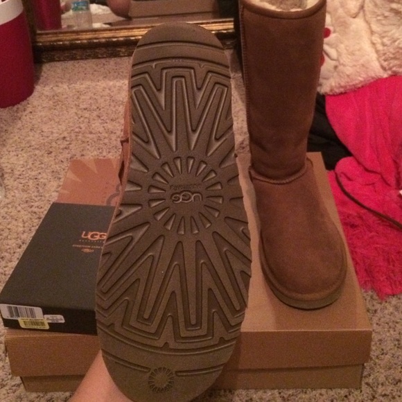 Ugg Classic Tall, Size: 9 - Picture 3 of 4