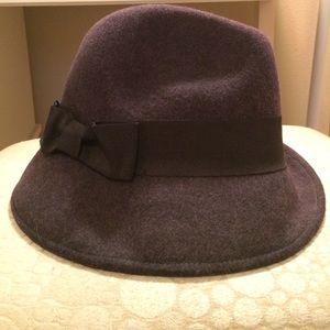 Bundling these two hats