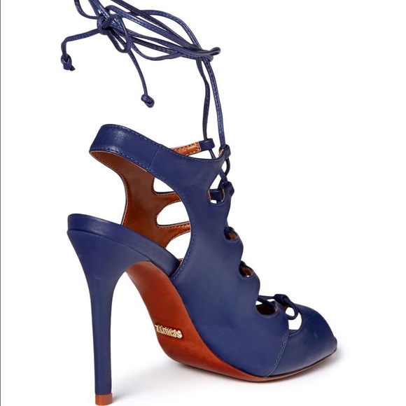 Peep-Toe-Lace-Up Pump - Picture 2 of 4