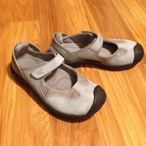Light Blue Leather Keen Mary Jane Shoes