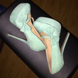 Mint green heels with cute bow