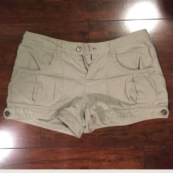 Khaki shorts