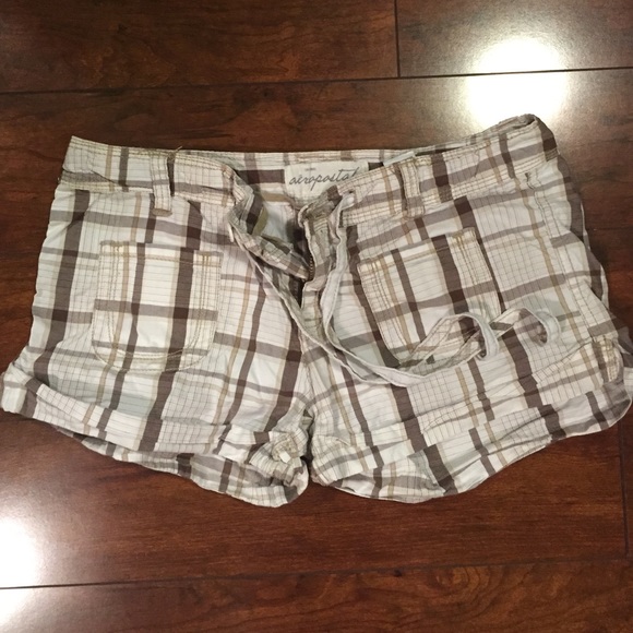 Plaid Aeropostale shorts!