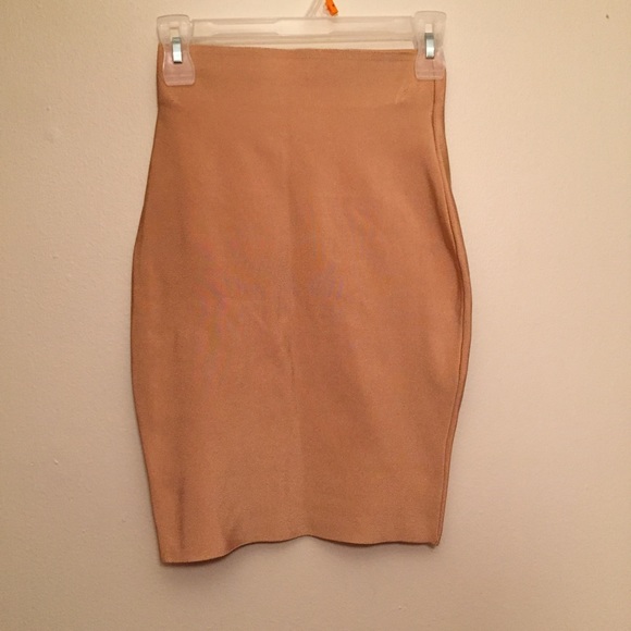 FASHION NOVA body con midi skirt