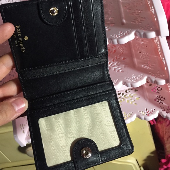 Kate Spade wallet - Picture 2 of 3