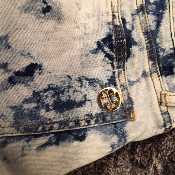 SOLD 💥 GREAT CONDITION TORY BURCH BLEACHED JEANS