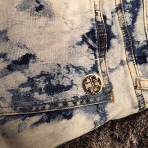 SOLD 💥 GREAT CONDITION TORY BURCH BLEACHED JEANS