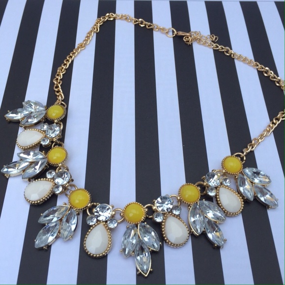 Boutique Jewelry - Brilliant Yellow Sparkle Resin Statement Necklace