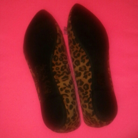Forever 21 printed flats (2 pairs) - Picture 2 of 3
