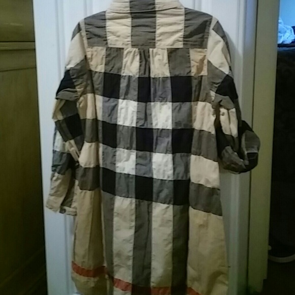 Burberry shirt dress SOLD - Picture 3 of 4