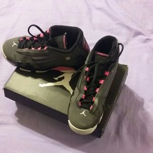 Jordan XIV(Gray ) girls 6Y