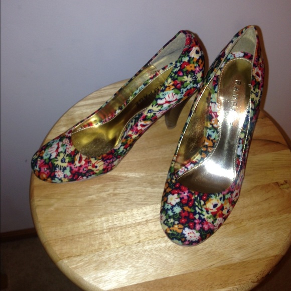 sold heels 3 inches