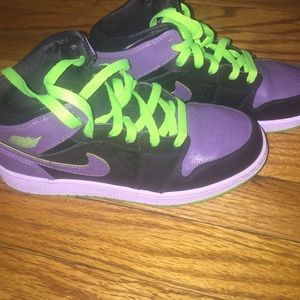 Royal 1s