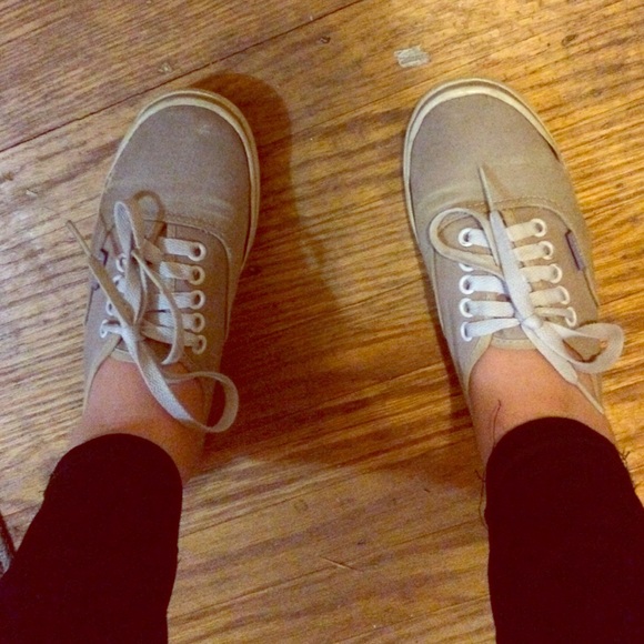 Size 6 vans